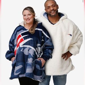 New England Patriots Reversible Team Color Camo Hoodeez